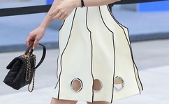 久久丫精品忘忧草西安品